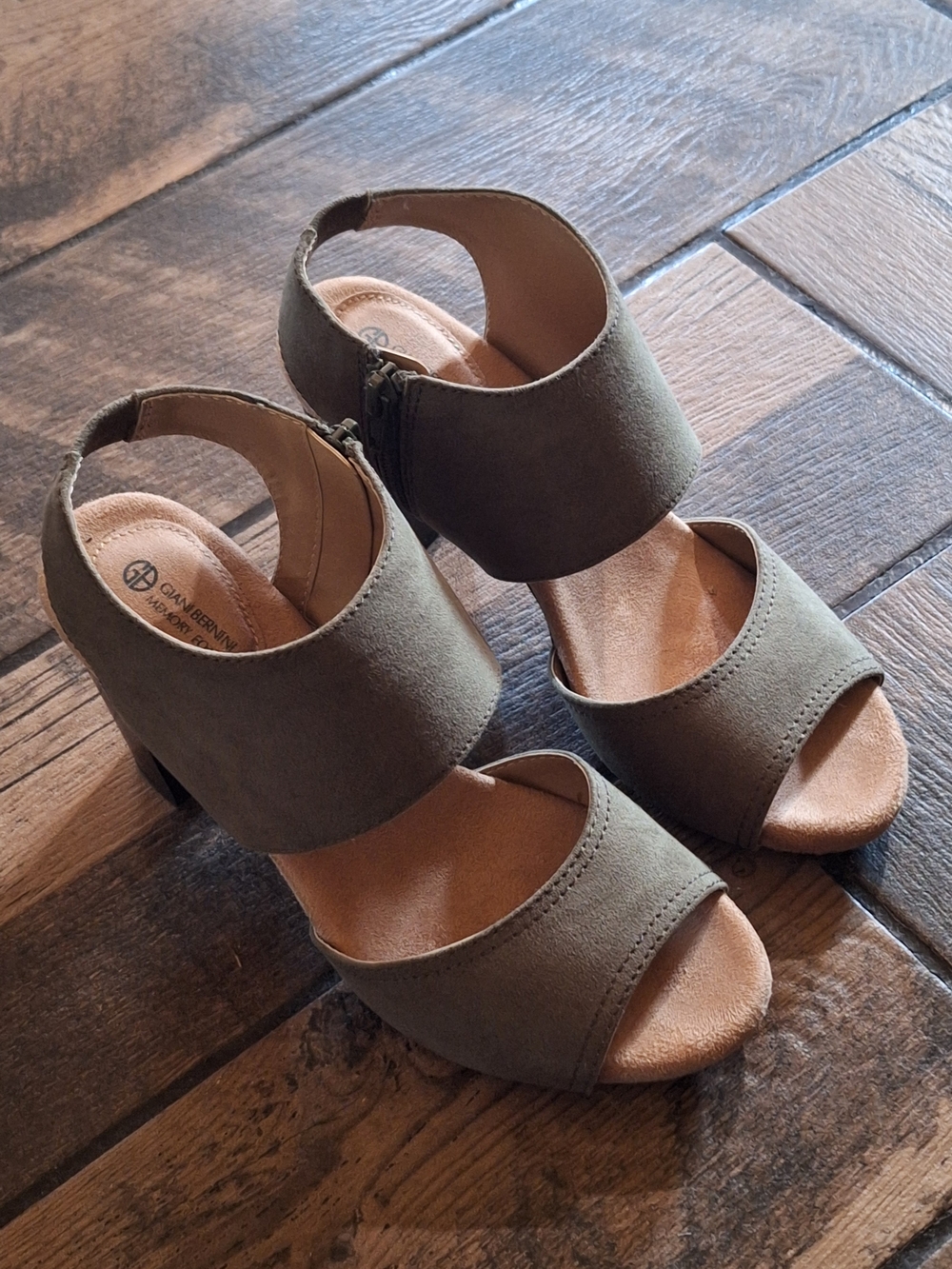 Giani Bernini Olive Open-Toe Block Heel Sandals with Ankle Strap